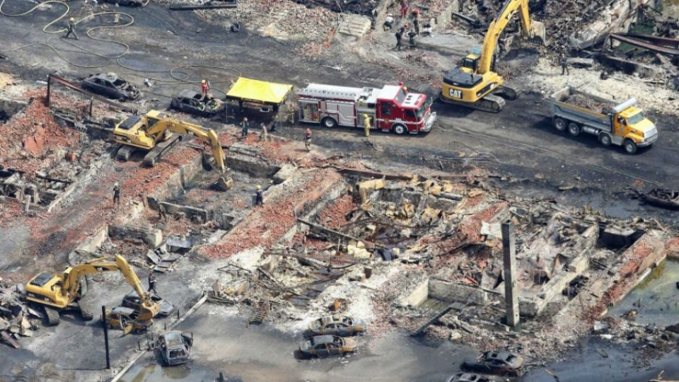 Жертвите от взрива в Канада достигнаха 13 | StandartNews.com