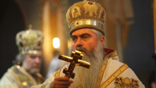 Добрич почита с траурен ден Дядо Кирил
