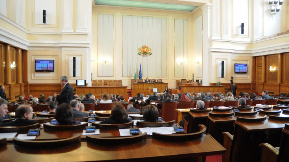 КНСБ: Проблемът не е в правителството, а в конфигурацията на НС | StandartNews.com