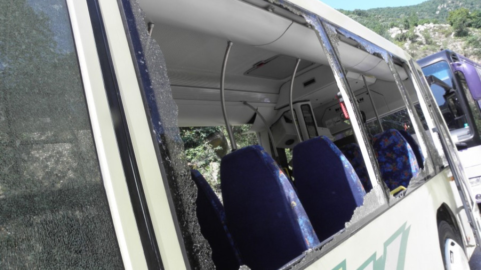 Два автобуса се удариха в Кресненското дефиле | StandartNews.com