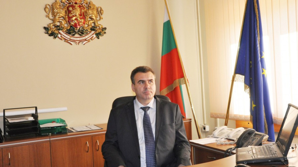 Местан умувал да оттегли Палев от поста на губернатор | StandartNews.com