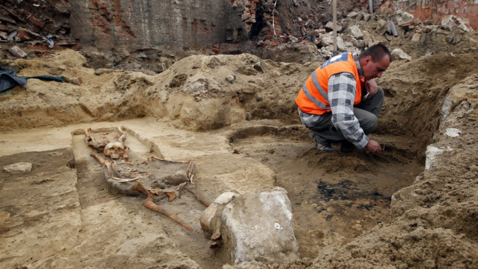 Откриха вампирско гробище в Полша | StandartNews.com