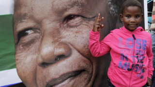 Обещават скорошно изписване на Мандела