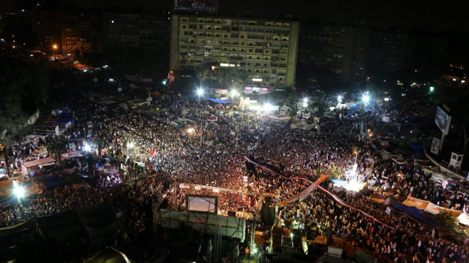 Американски пратеник провокира нови сблъсъци в Кайро  | StandartNews.com
