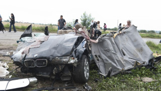 Пет човека загинаха в катастрофа край Елин Пелин
