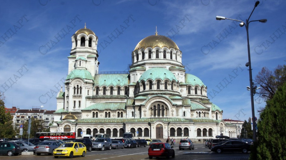 Подаряват "Св. Александър Невски" на църквата | StandartNews.com
