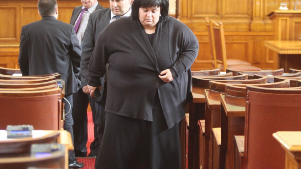 Искра Фидосова напуска парламента | StandartNews.com