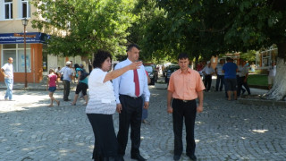 Бисер Николов се заема с необитаемите военни жилища в Крумовград