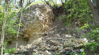 Дора Янкова огледа свлачищата в Неделино