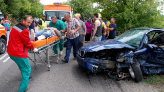 Автомеле на Е-80 изпрати 4-ма в спешното