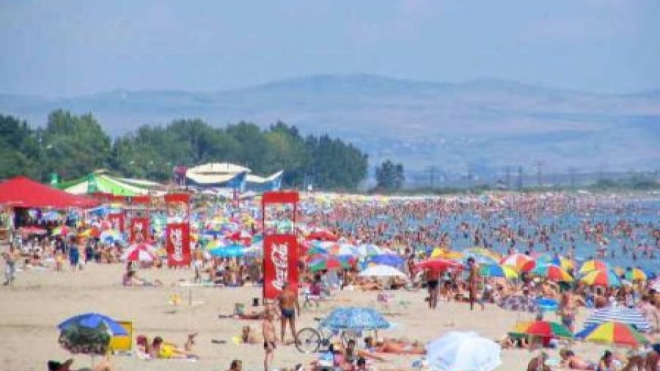 Пускат брошури с правила на Северния плаж в Бургас | StandartNews.com