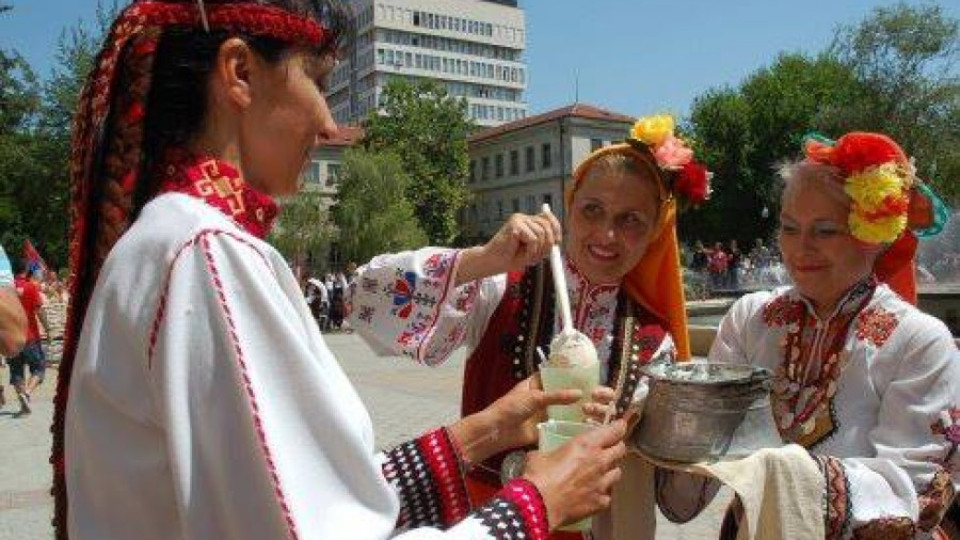 В Разград избират кралица на киселото мляко  | StandartNews.com