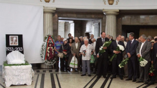 БСП в паника, ровят венците за Александър Лилов за бомби