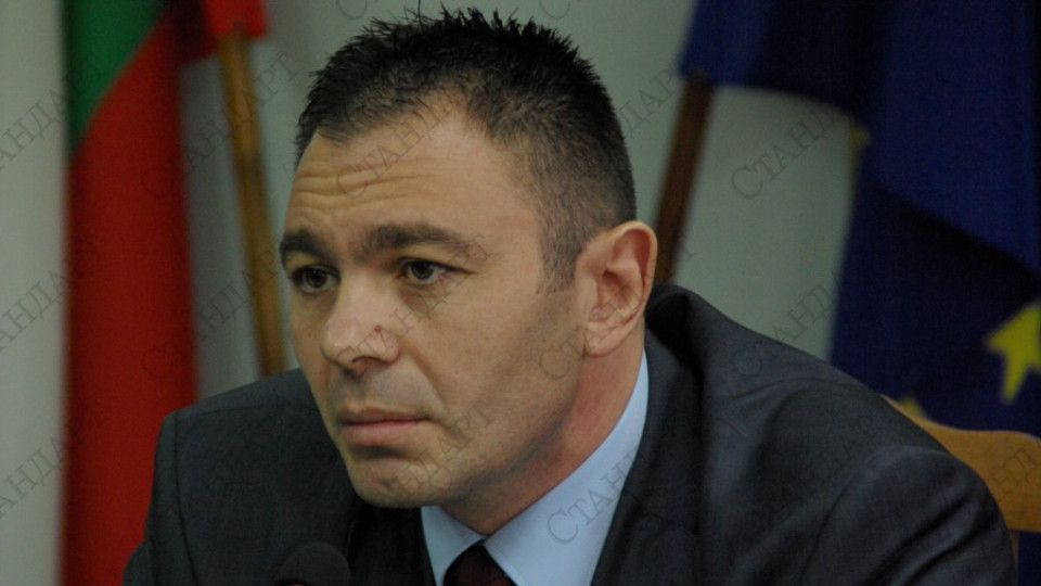 Лазаров: Планът по извеждане на депутатите не сработи | StandartNews.com