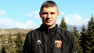Бием ги под път и над път, репчи се Лазаров