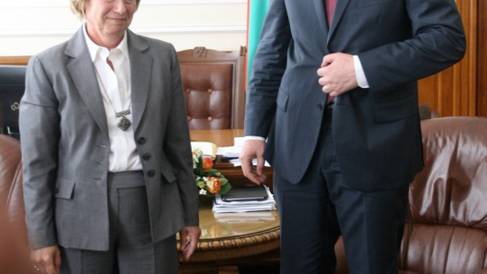 Миков се срещна с посланика на САЩ | StandartNews.com