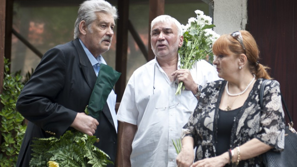 "Моление" за Найден | StandartNews.com