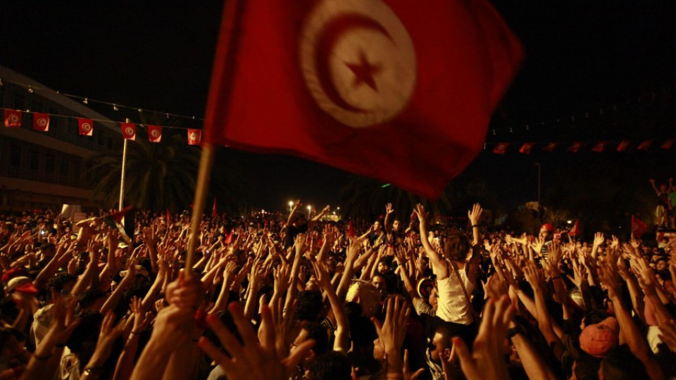 40 хил. се събраха на антиравителствен протест в Тунис | StandartNews.com