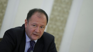 Миков свиква парламента на 30 август