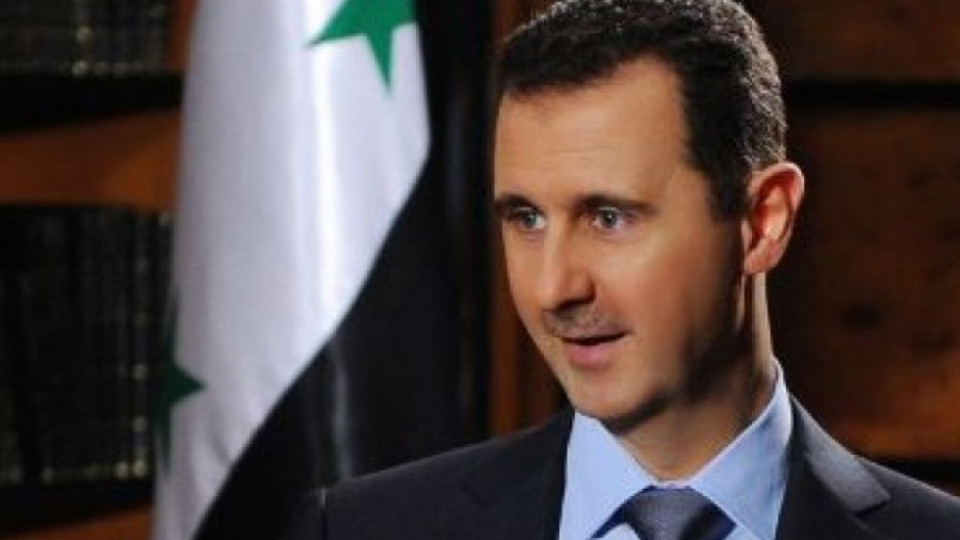 Стрелят по Асад, той се появи в джамия | StandartNews.com