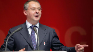 Червените с домашно от Станишев