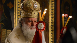 Патриарх Неофит служи в Троянския манастир на Успение Богородично