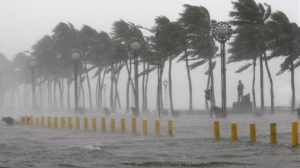 Страховит тайфун помете Филипините | StandartNews.com