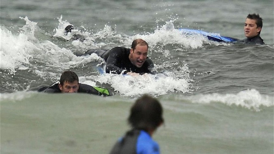 Уилям заряза бебето заради сърф | StandartNews.com