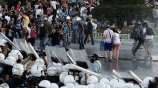 НПО-та в Истанбул подкрепят египетските демонстранти