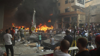 Кола-бомба уби десетки в Бейрут