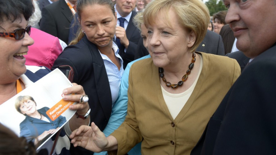 Меркел готова и за широка коалиция | StandartNews.com