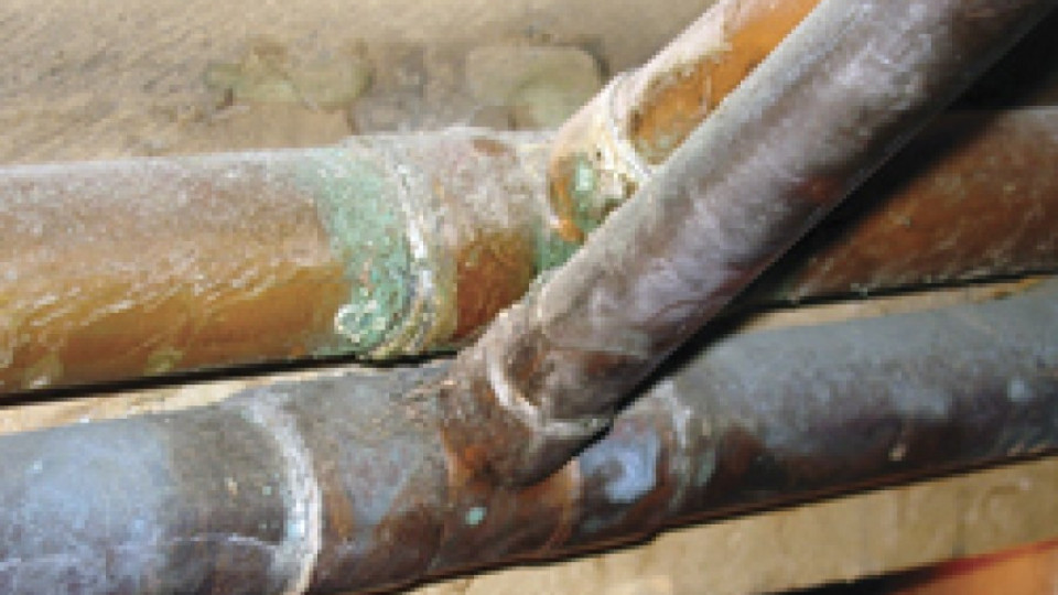 Корозирал водопровод оставя стотици без вода край Кърджали | StandartNews.com