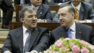 Гюл и Ердоган обсъдиха обстановката в Близкия Изток