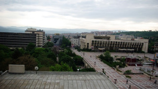30 автобуса блокират улици в знак на протест в Благоевград