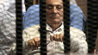 Отложиха делото срещу Мубарак