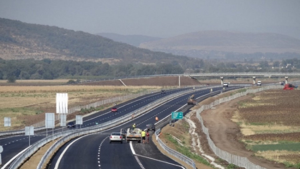 АМ "Тракия": Aлтернативен маршрут на 61 км и инцидент на 276 км | StandartNews.com