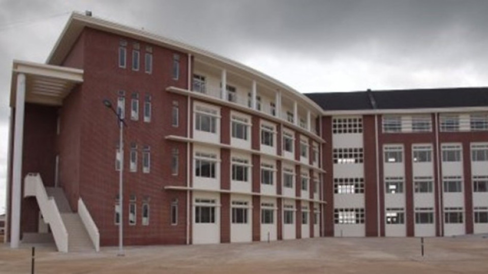 Либерия остана без студенти първи курс | StandartNews.com