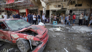 Серия взривове убиха 50 души в Багдад