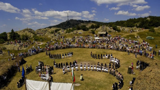 Каракачаните се събират на събор край Сливен