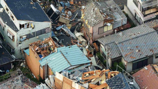 Торнадо помля сгради, рани десетки в Япония