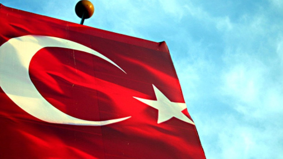 Задържаха кола-бомба с 200 кг експлозиви в Турция | StandartNews.com