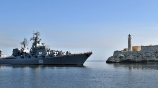 Русия прати бойни кораби през Босфора към Средиземно море