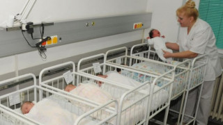 Бебе с тегло 5.250 кг., е сред рекордите на Първа АГ болница