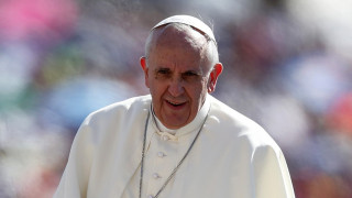 Папа Франциск зове всички да се помолят за мир в Сирия