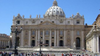 Стотици хиляди се молеха с папа Франциск за мир в Сирия