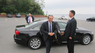 Пламен Орешарски се срещна с премиера на Армения