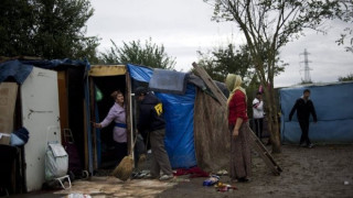 Разбиват ромски лагер с българи и румънци в Лил