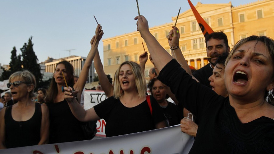 Гърция се изправя пред масови учителски стачки | StandartNews.com