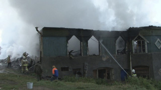 Десетки души в неизвестност след пожар в психиатрия в Русия 