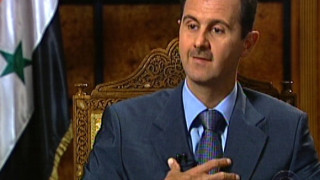 Мустаците на Башар Асад издавали нерешителност